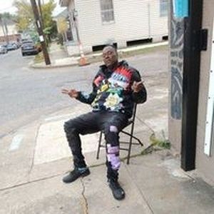 Meet your Posher, Kenneth